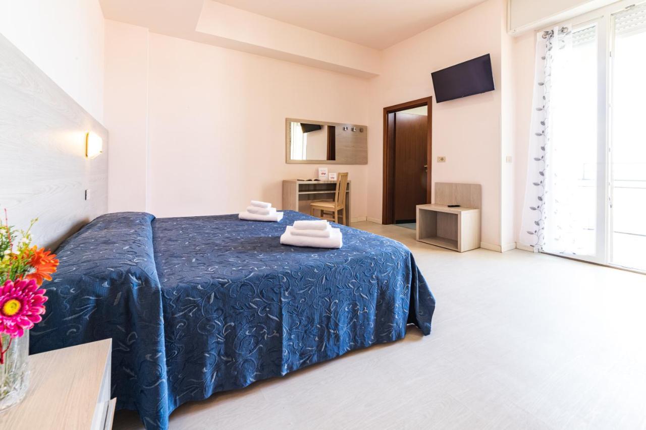 קאטוליקה Hotel Royal מראה חיצוני תמונה