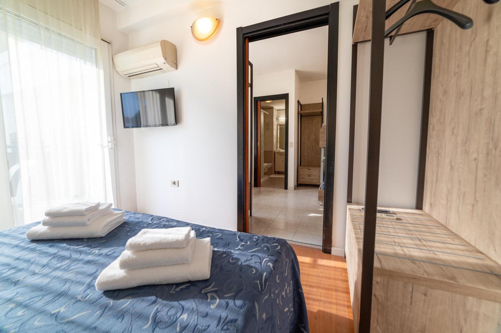 קאטוליקה Hotel Royal מראה חיצוני תמונה