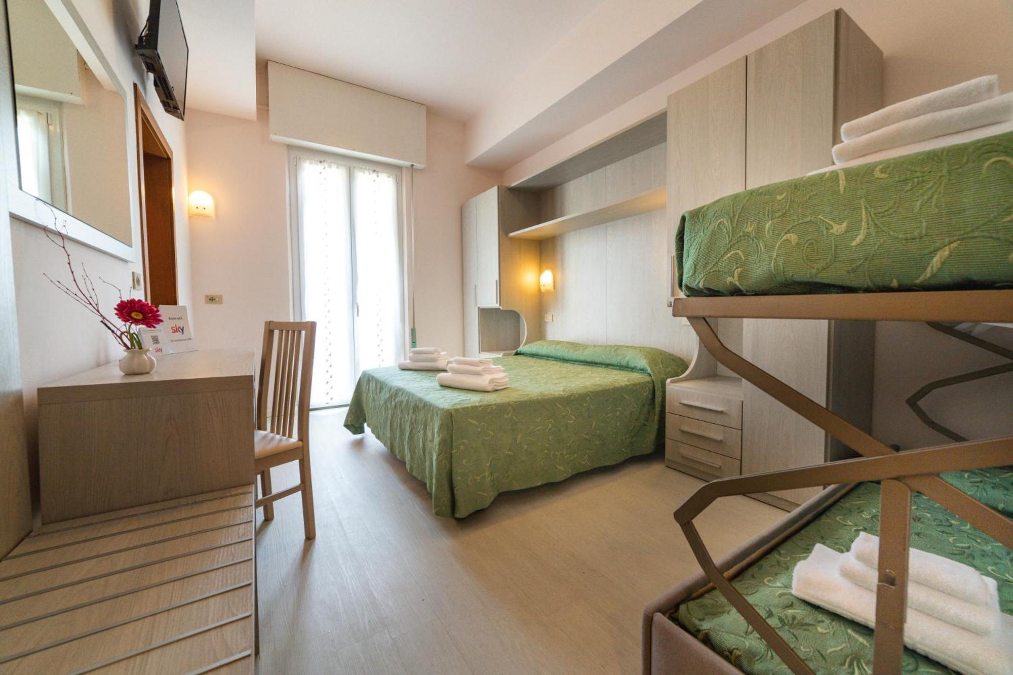 קאטוליקה Hotel Royal מראה חיצוני תמונה