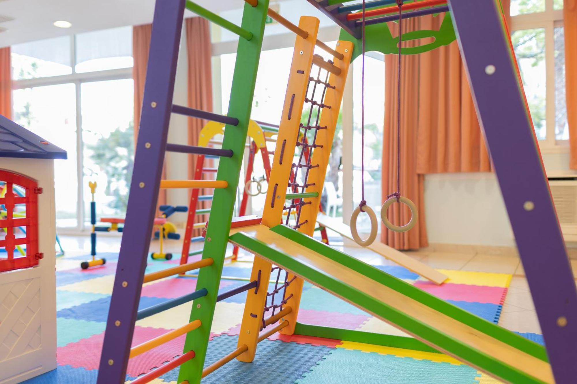 קאטוליקה Hotel Royal מראה חיצוני תמונה